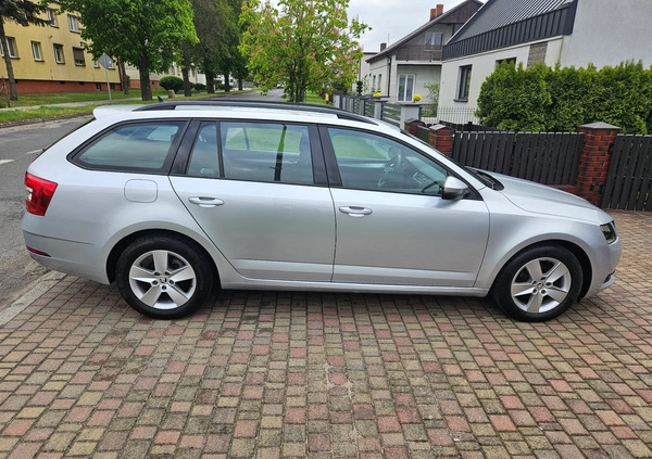 Skoda Octavia cena 49900 przebieg: 174000, rok produkcji 2018 z Gorlice małe 301